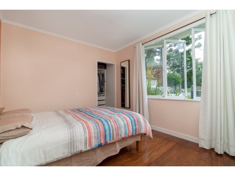 82 King Arthur Terrace, Tennyson QLD 4105