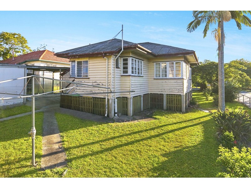 18 Beechcroft Street, Coopers Plains QLD 4108