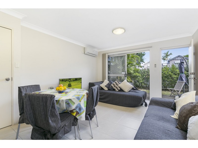 2/1 Gustavson Street, Annerley QLD 4103
