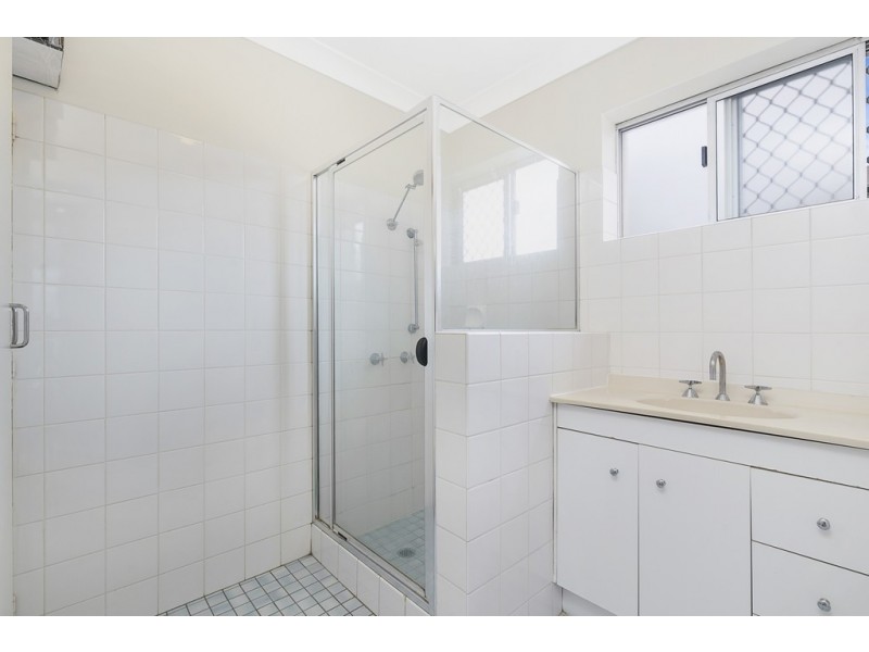 2/1 Gustavson Street, Annerley QLD 4103