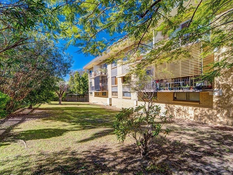 2/51 Gustavson Street, Annerley QLD 4103