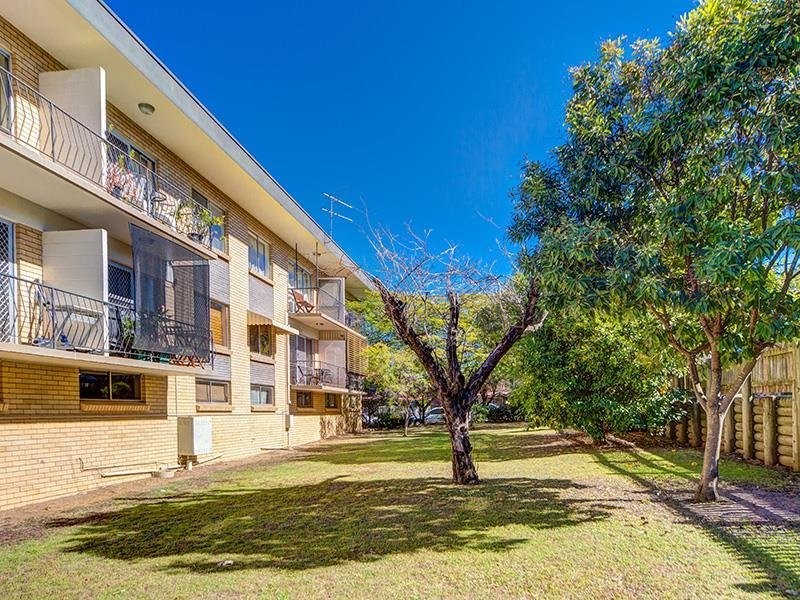 2/51 Gustavson Street, Annerley QLD 4103