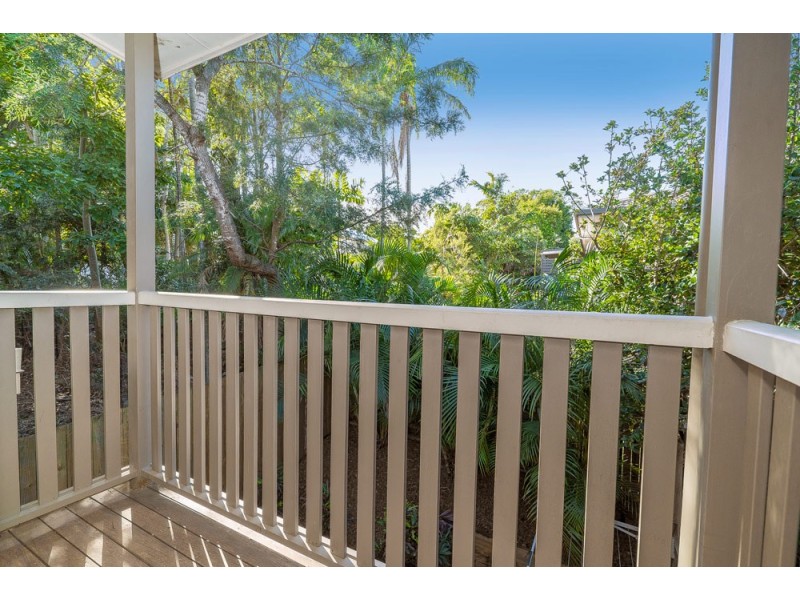 2/16 Broadmere Street, Annerley QLD 4103