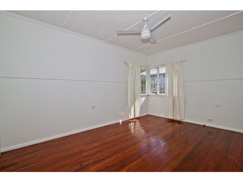 300 Orange Grove Road, Salisbury QLD 4107