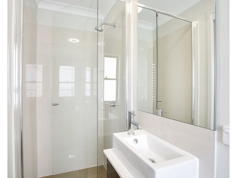 2/11 Norman Street, Annerley QLD 4103