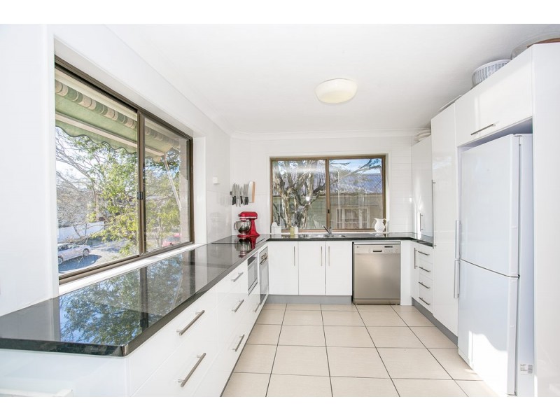 1/8 Longlands Street, East Brisbane QLD 4169