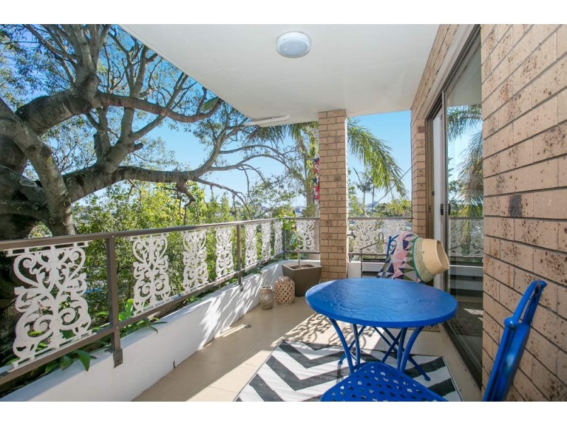 1/8 Longlands Street, East Brisbane QLD 4169