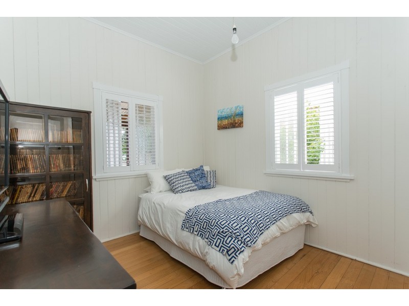 31 Aubigny Street, Annerley QLD 4103