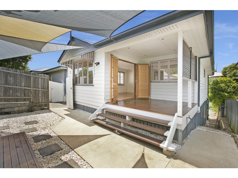 18 Helles Street, Moorooka QLD 4105