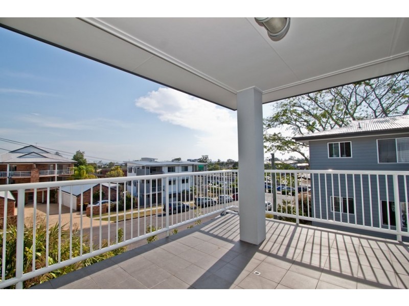 11/12 Lake Street, Yeronga QLD 4104