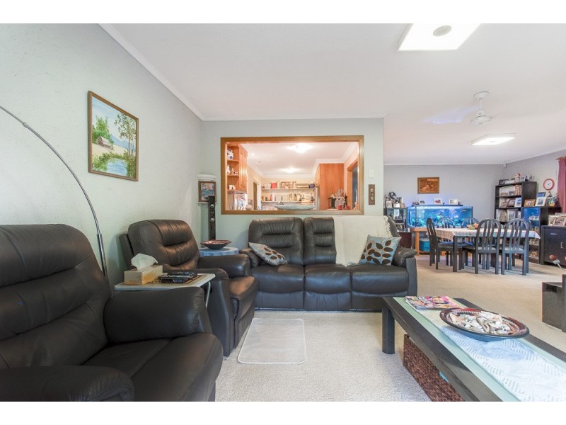 24 Rothesay Street, Acacia Ridge QLD 4110