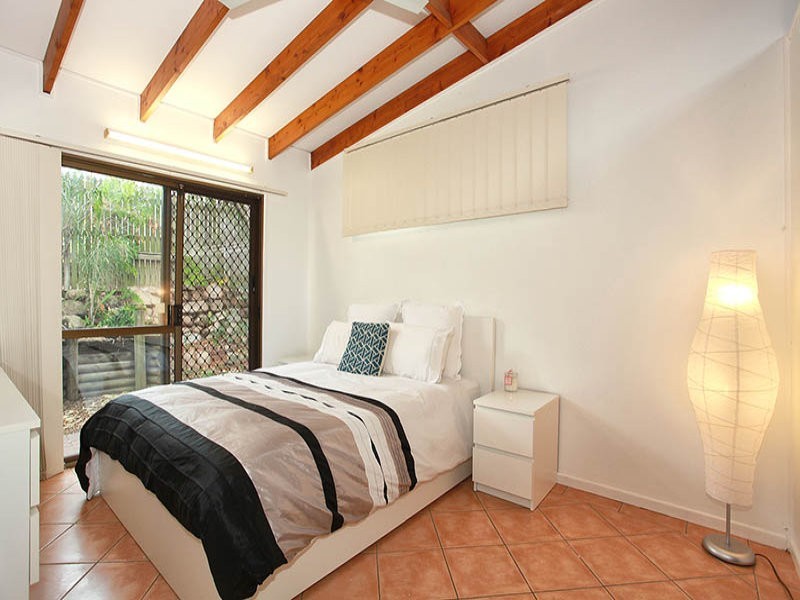 21a Palmerston Street, Annerley QLD 4103