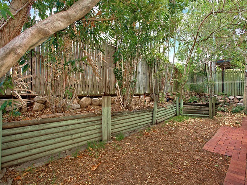 21a Palmerston Street, Annerley QLD 4103