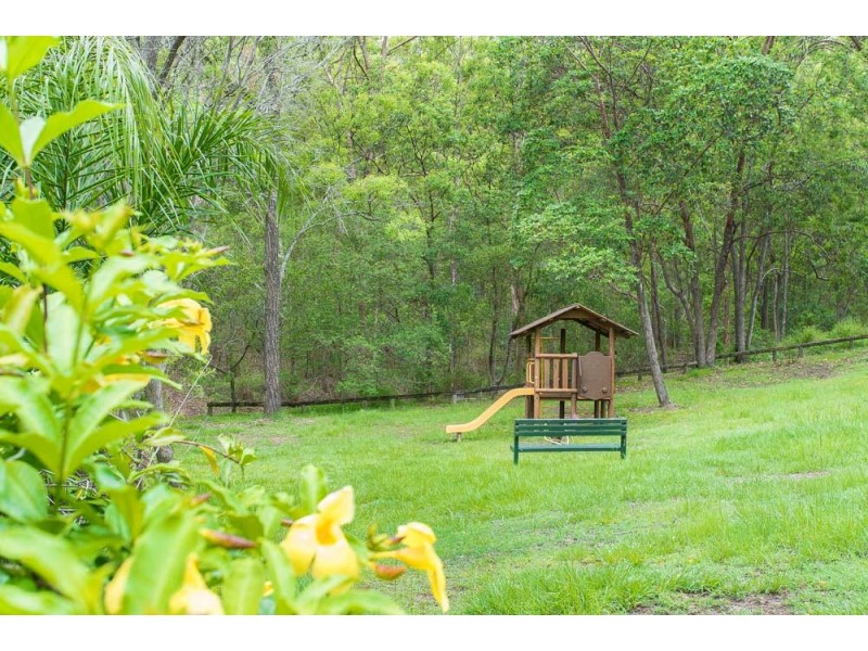 26 Edgehill Street, Nathan QLD 4111