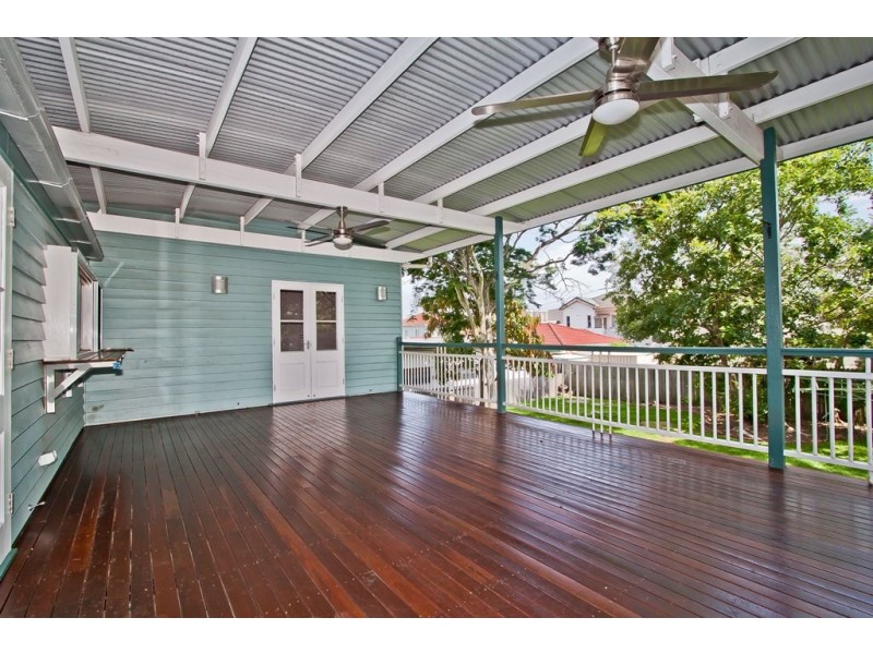 95 Dartmouth Street, Coopers Plains QLD 4108