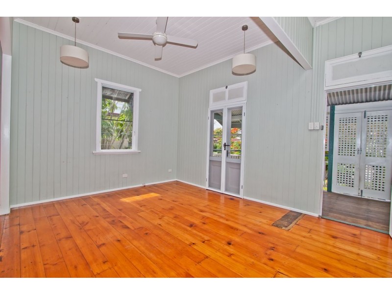 95 Dartmouth Street, Coopers Plains QLD 4108