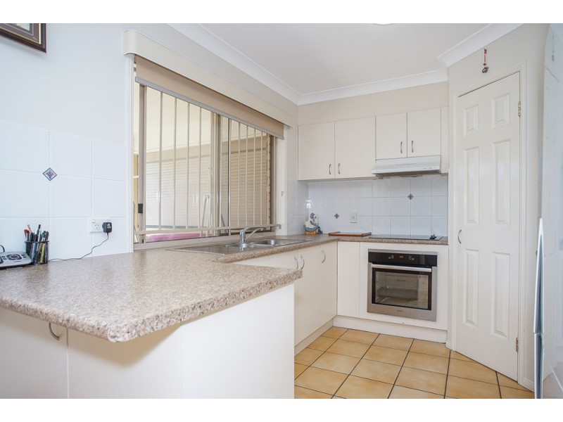 4 Bosworth Street, Coopers Plains QLD 4108