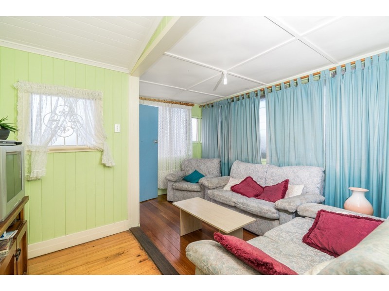 4 Nelson Street, Dutton Park QLD 4102