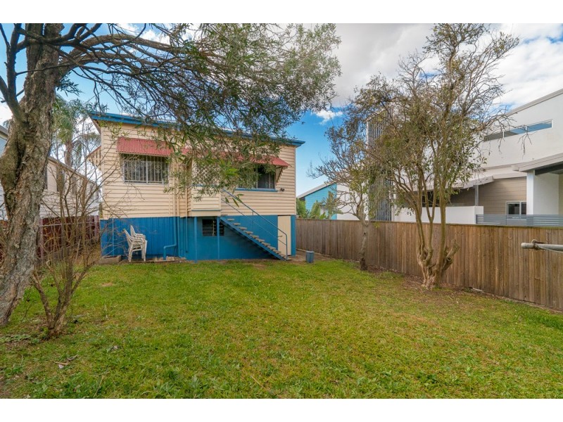 4 Nelson Street, Dutton Park QLD 4102