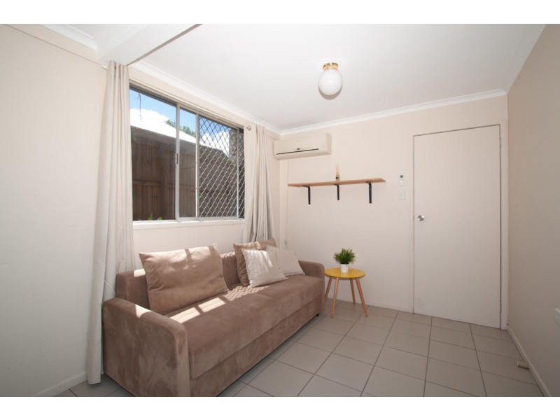 2/27 Herbert Street, Annerley QLD 4103