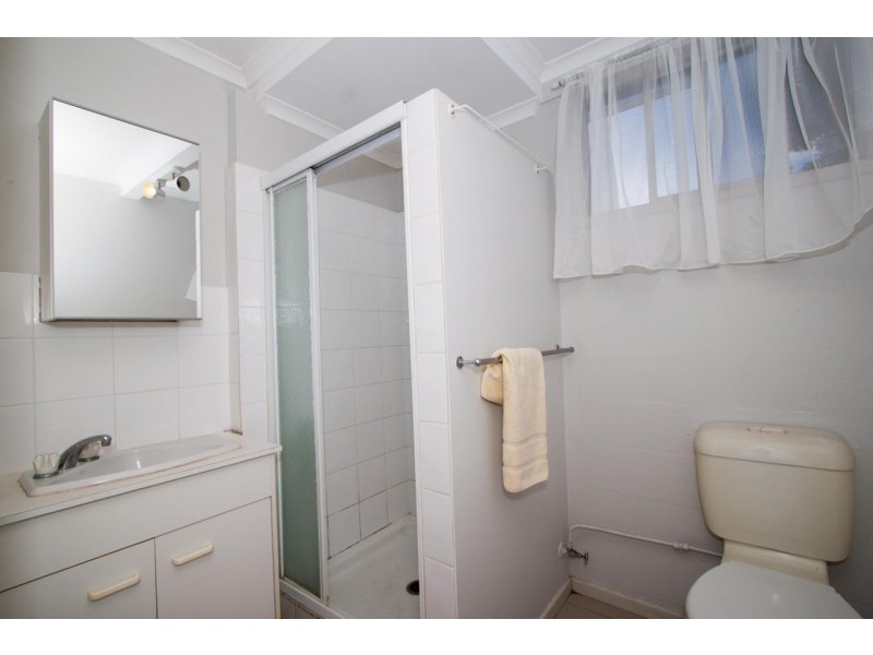 2/27 Herbert Street, Annerley QLD 4103