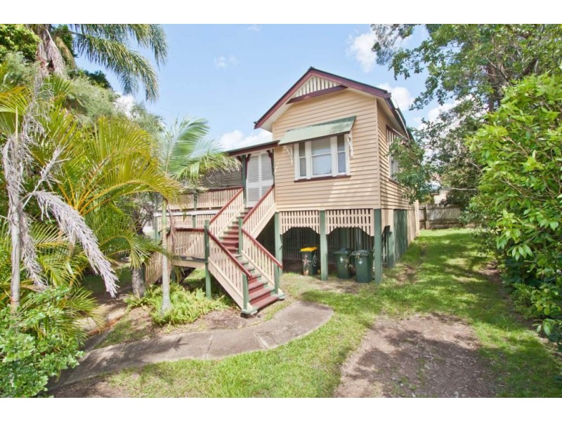2 Bower Street, Annerley QLD 4103