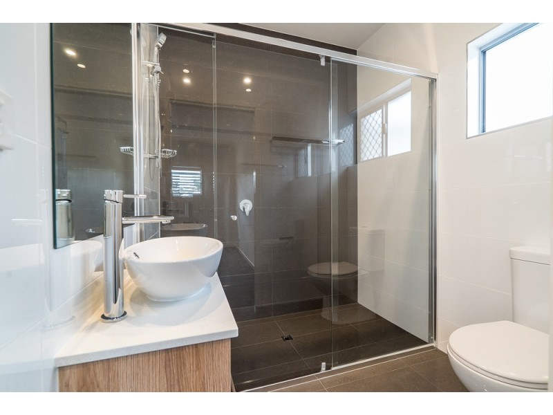 38 Nelson Parade, Indooroopilly QLD 4068