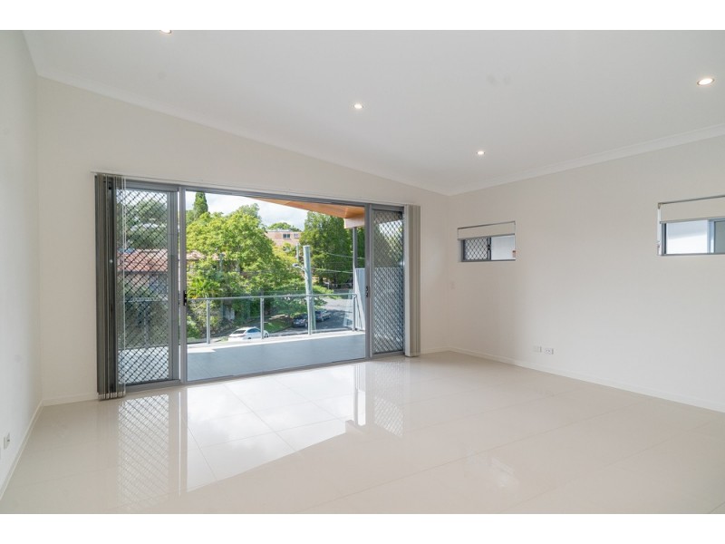 38 Nelson Parade, Indooroopilly QLD 4068