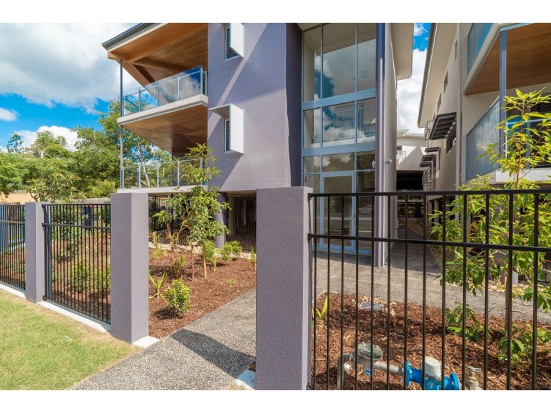 38 Nelson Parade, Indooroopilly QLD 4068