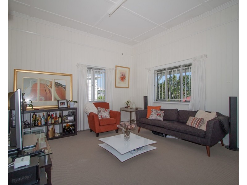 120 Ashby Street, Fairfield QLD 4103