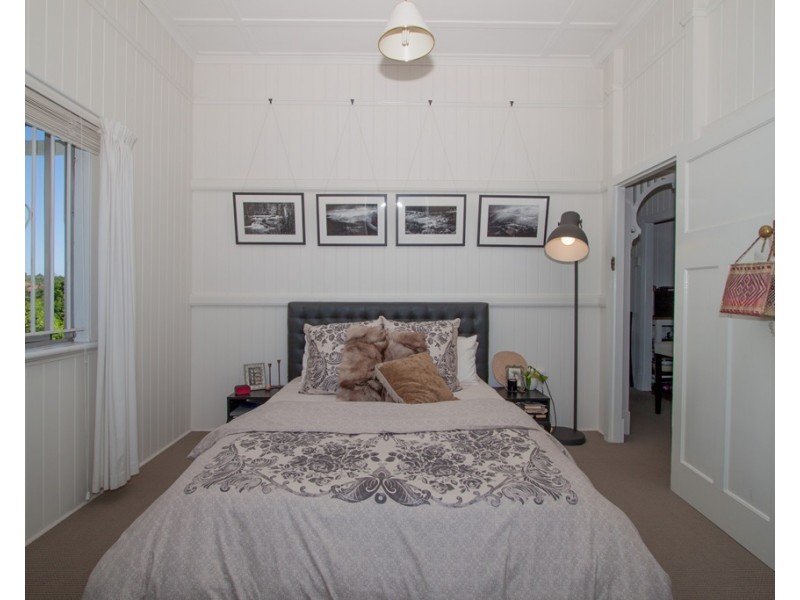 120 Ashby Street, Fairfield QLD 4103