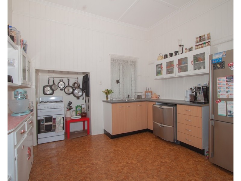 120 Ashby Street, Fairfield QLD 4103
