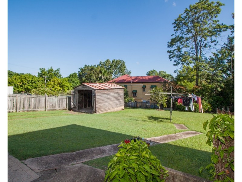 120 Ashby Street, Fairfield QLD 4103