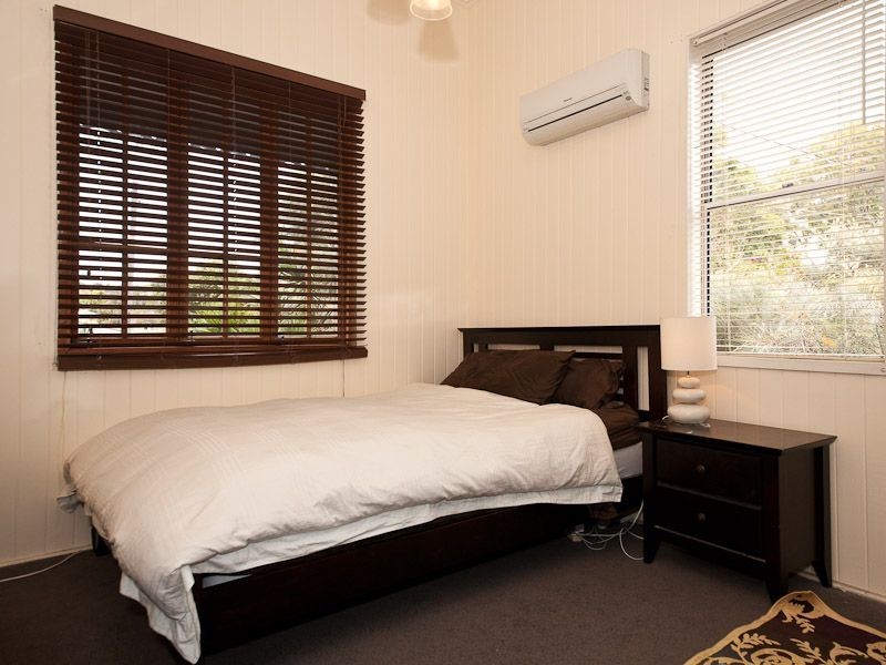 17 Blackburn Street, Moorooka QLD 4105