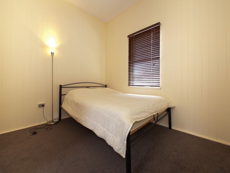 17 Blackburn Street, Moorooka QLD 4105