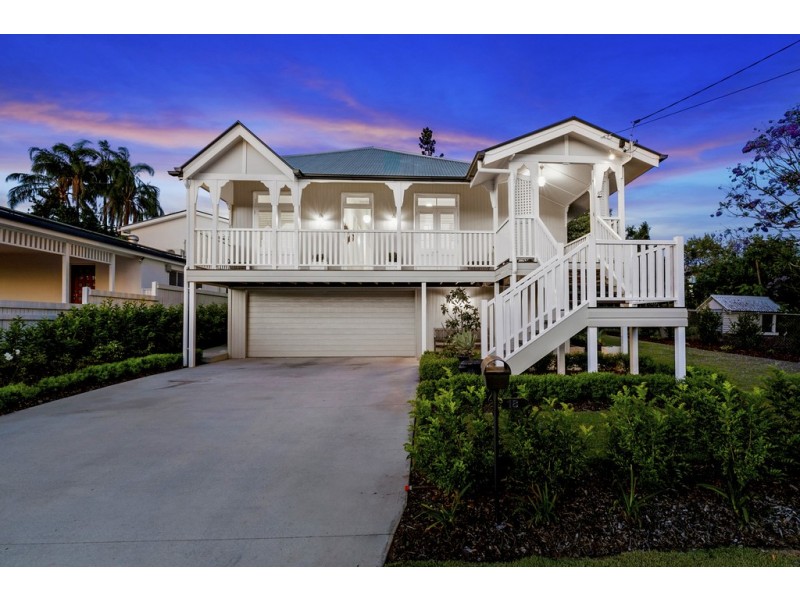 18 Albert Street, Annerley QLD 4103