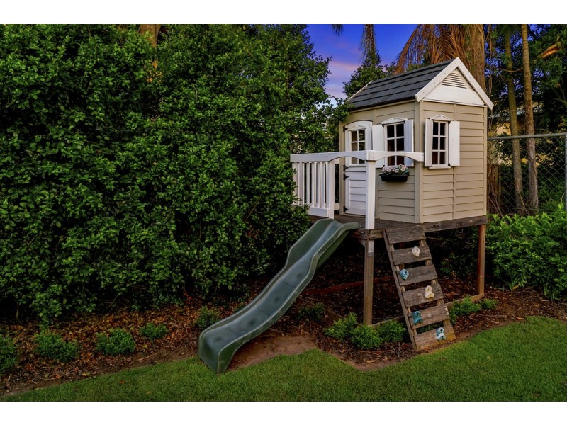 18 Albert Street, Annerley QLD 4103