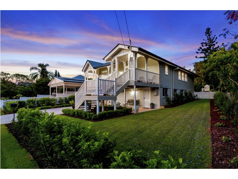 18 Albert Street, Annerley QLD 4103