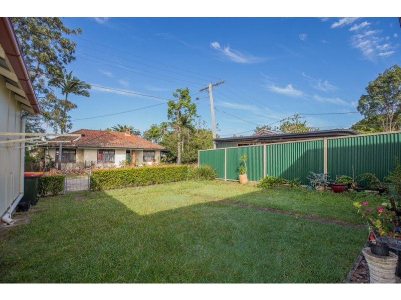 37 Livingstone Street, Yeerongpilly QLD 4105