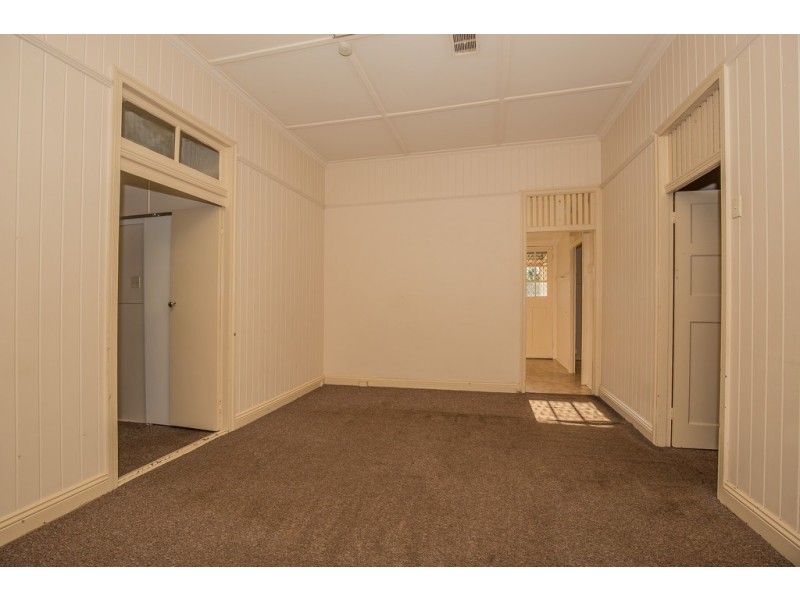 253 Fairfield Road, Fairfield QLD 4103