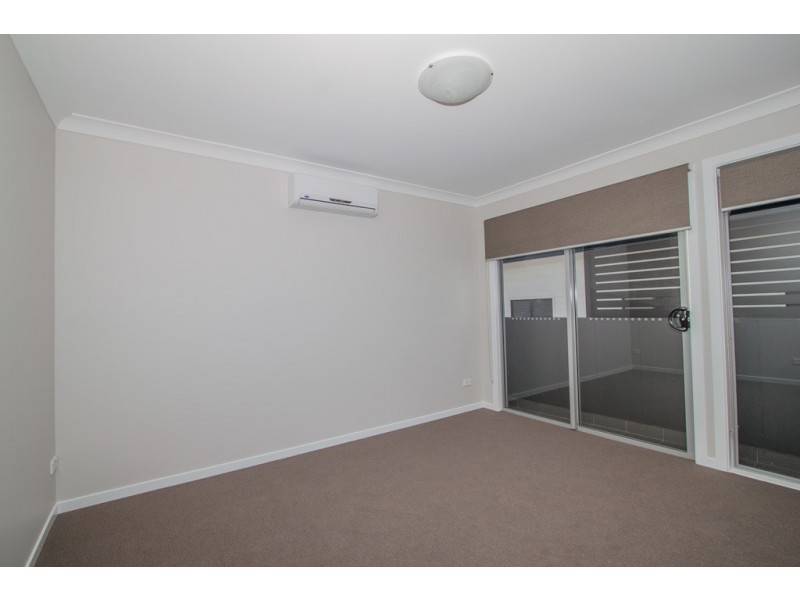 2/19 Manson Parade, Yeronga QLD 4104