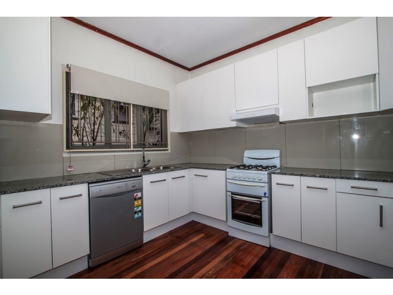 33 Dora Street, Moorooka QLD 4105