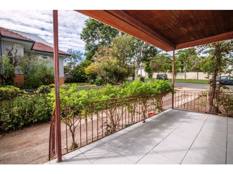 33 Dora Street, Moorooka QLD 4105