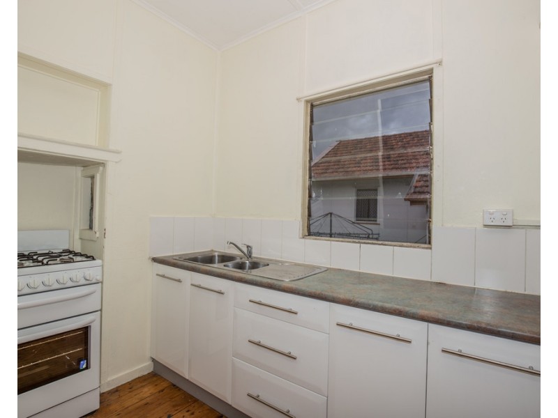8 Nettleton Crescent, Moorooka QLD 4105