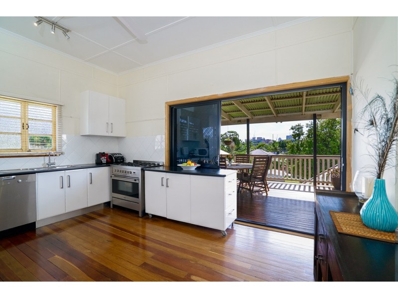 5 Nelson Street, Dutton Park QLD 4102