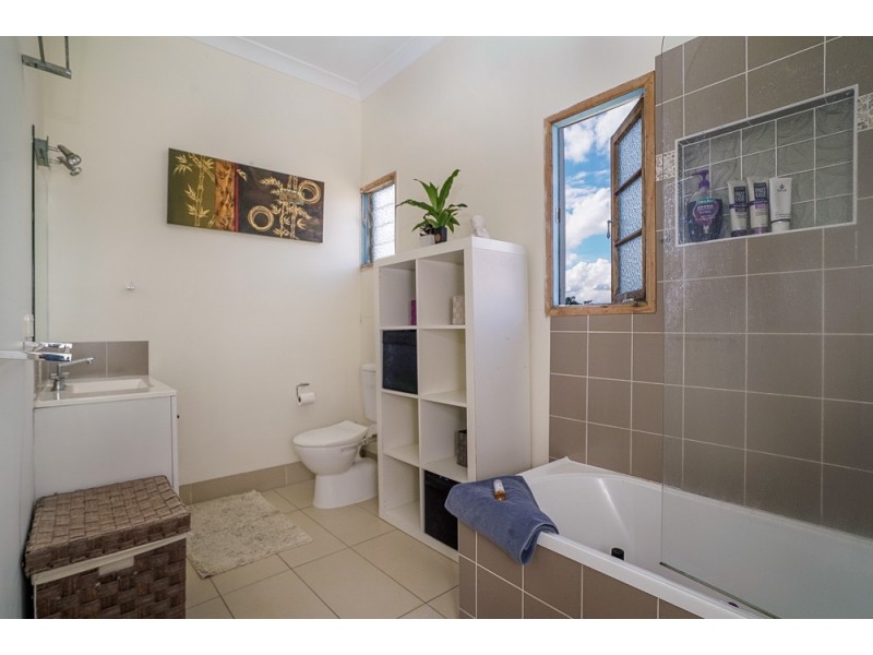 5 Nelson Street, Dutton Park QLD 4102