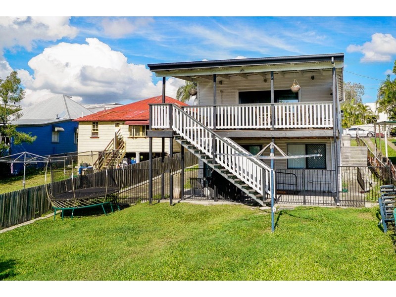 5 Nelson Street, Dutton Park QLD 4102