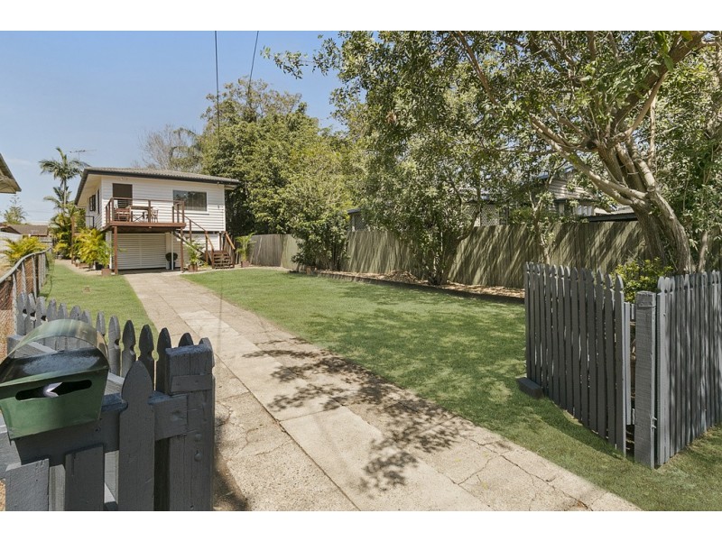 34 Dartmouth Street, Coopers Plains QLD 4108