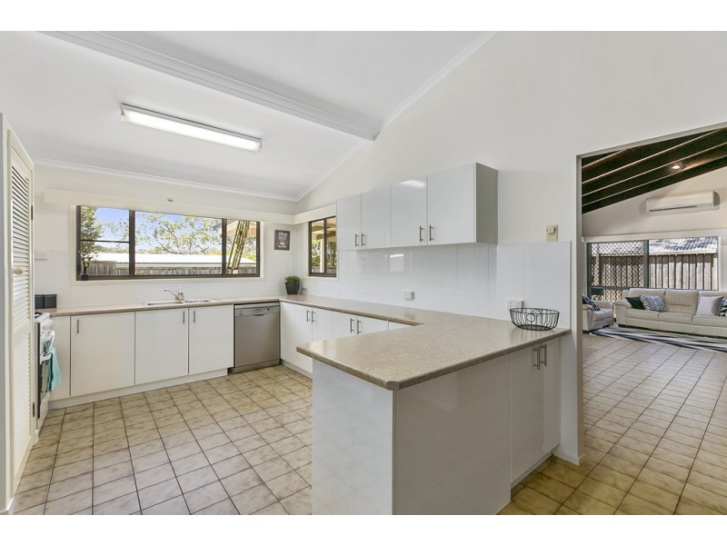 26 Glencoe Avenue, Tarragindi QLD 4121