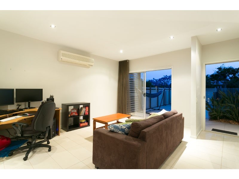 1/99 Ashby Street, Fairfield QLD 4103